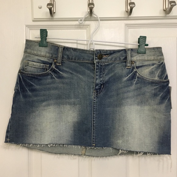 Charlotte Russe Dresses & Skirts - Charlotte Russe Denim Skirt Size 8 NWT o
